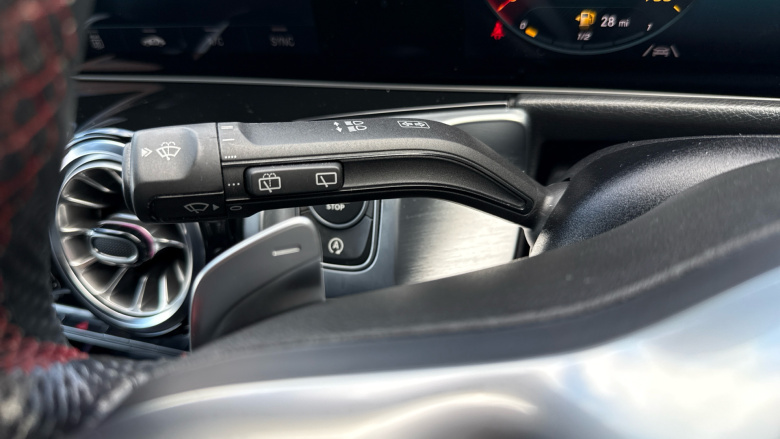 Mercedes-Benz GLB 200 AMG Line Premium 5dr 7G-Tronic Petrol Estate